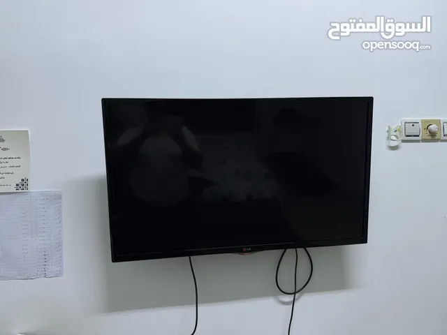 شاشة  LG بحالة ممتازة شبه جديدة