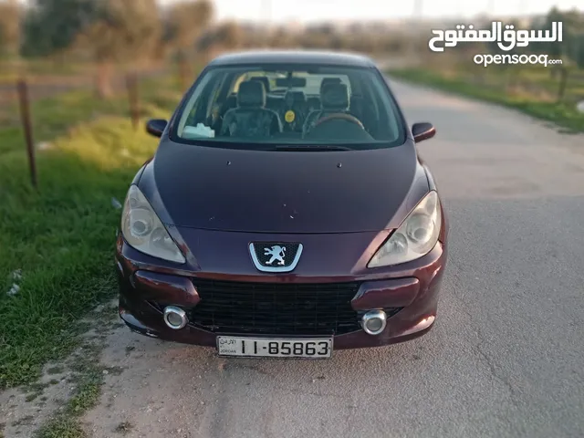 Peugeot 307 CC in Al Karak