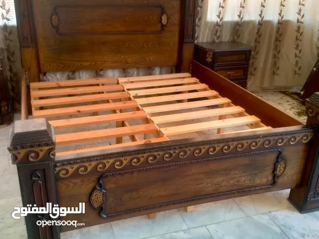غرفة نوم خشب لاتيه ثقيلة بحالة ممتازة خزانة تواليت و2 كومدينة ملحق للخزانة تواليت