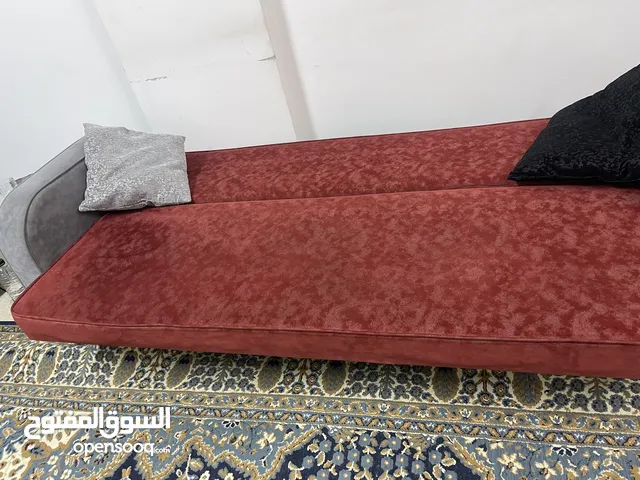 كنبايات عدد 3 مترين بتصير تخت صندوق حديد تفصيل جدا ثقال