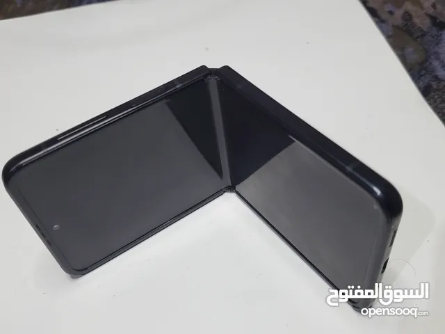 Samsung Galaxy Z Fold3 5G 128 GB in Sana'a
