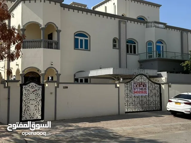 400 m2 5 Bedrooms Villa for Rent in Muscat Ansab