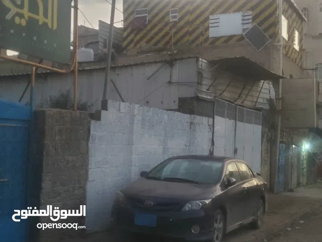 با180,000هنجر للايجار قريب شارع هائل الرئيسي وشارع الدائري