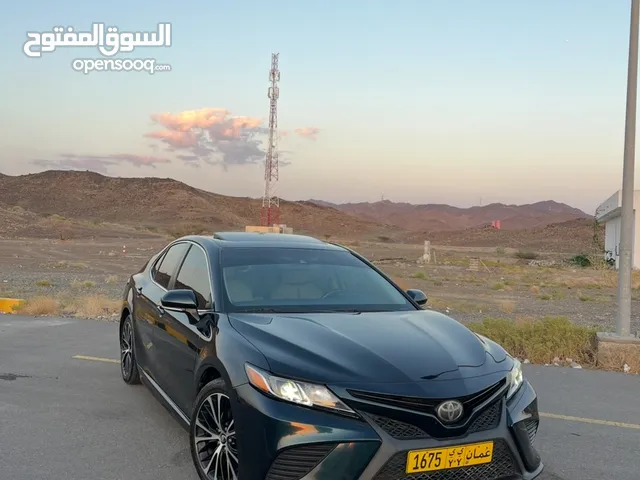 نظيفة بدون اعطالCamry SE 2018 رقم واحد Full opetion