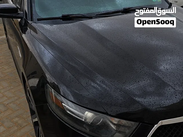 Used Ford Taurus in Ajman