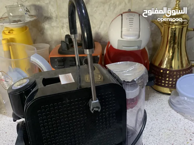 مكينه قهوت شغاله ما بيها اي شي جديده