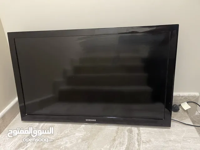 Samsung LCD 42 inch TV in Northern Governorate