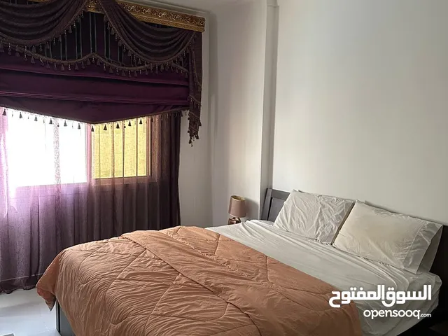 Fully furnished flat for daily, weekly and monthly rent شقه مفروشة للايجار اليومى والاسبوعى والشهرى