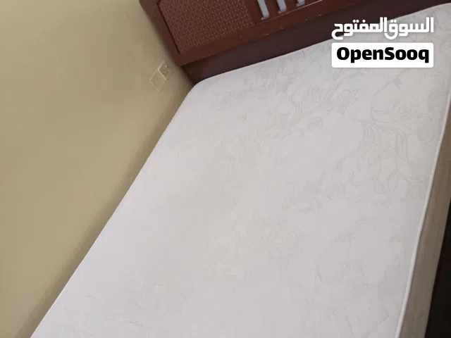 Queen size bed in good condition