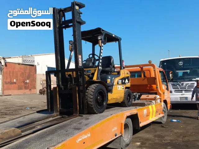 Towing Truck service and Forklift for rent سطحة الجبيل سحب سيارات داخلي و خارجي