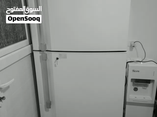 ثلاجة هيتاشي كبيرة للبيع / التبريد ضعيف.. كانت تشتغل ممتازة