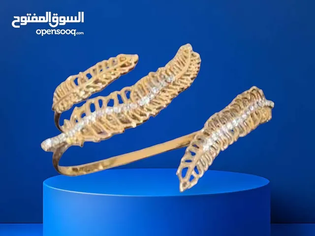 حلوقة و ساعات واساور للبيع بدينار واحد فقط