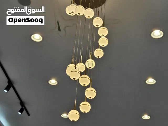 أكسسوارات محل ملابس كامله للبيع