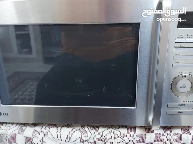 LG 30+ Liters Microwave in Al Dakhiliya