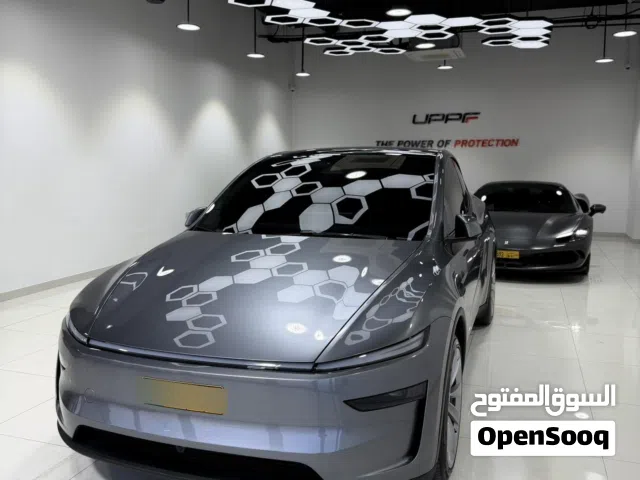 2026 تيسلا موديل Y Long Range