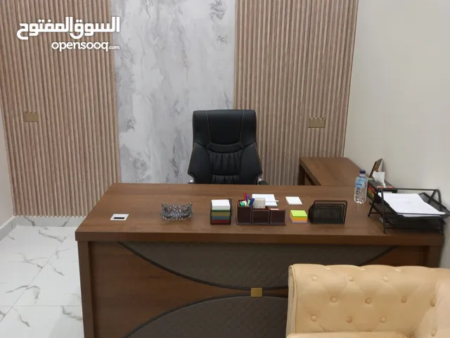 مكتب تجاري في مجمع العربيه مول