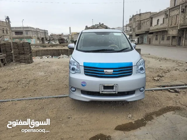 Used Toyota Voxy in Al Bayda'
