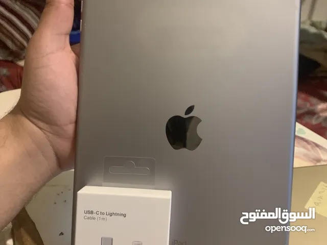 Apple iPad 5 128 GB in Al Jahra