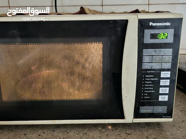 PANASONIC 25L microwave oven, rarely used, very good condition with original pack box