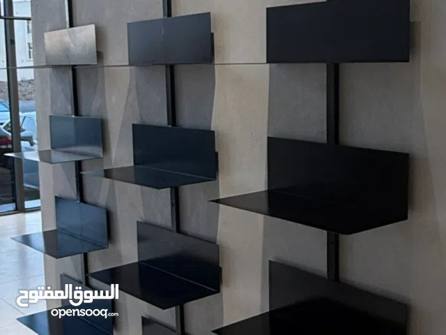 ارفف حديثة جديدة تناسب المحلات والمنازل الحديثة