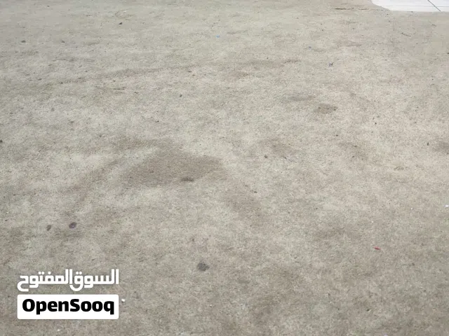 مطلوب شخص للسكن شقه خيطان