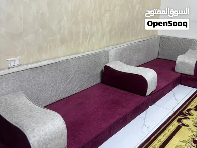 فرش #عربي  مستعمل بحال الوكالة  مقاس الواجهة 380 اليين 4 متر والشمال 3.10 ال عمق 70 6