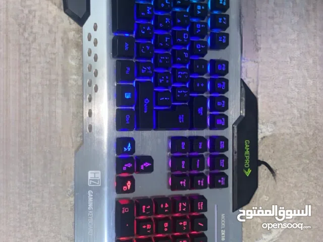 كيبورد وماوس أمورهن طيبه بكارتونهن مستعملات شوي قابل لي التفاوض وإذا شريتهن وطلع فيهن شي خربان ترجعه