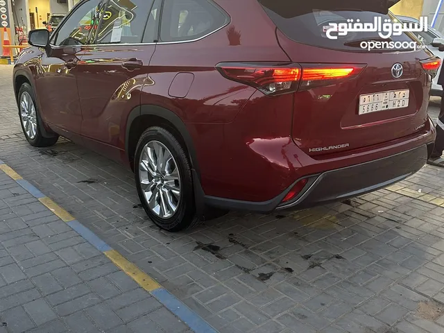 Used Toyota Highlander in Al Riyadh