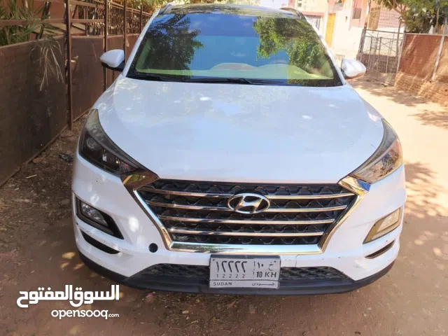 . للبيع بإذن الله في امدرمان . توسان موديل 2020 كرتونه . القير اوتماتيك . ماشه 60 حقيقي