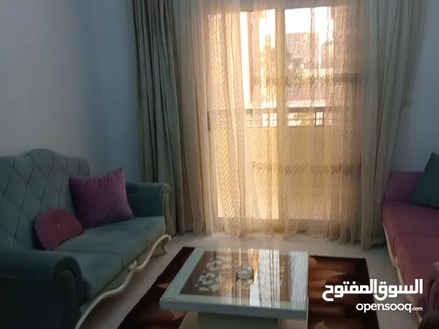 شقة مفروشة للايجار فى كومباوند جاردينيا سيتي للمدد الطويله زون10