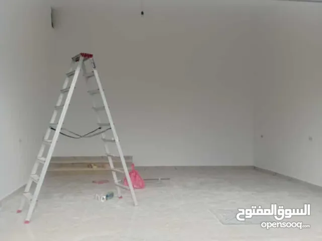 محل للايجار في طريق مشتل عين زاره