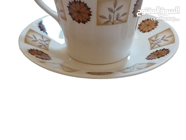 فنجان وصحن فاخر - ماركة Royal Vale الإنجليزية الأصلية