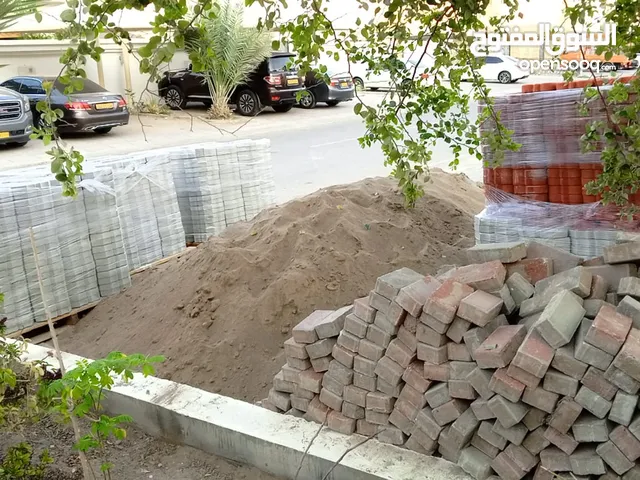 نقوم بأعمال تركيب الإنترلوك للمنازل وتنسيق الحدائق وصيانتها