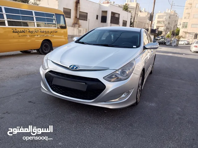 هونداي سوناتا 2012 كوريه لون سلفر ماتور 2000 كامل اضافات عدا فتحه بحاله الشركه