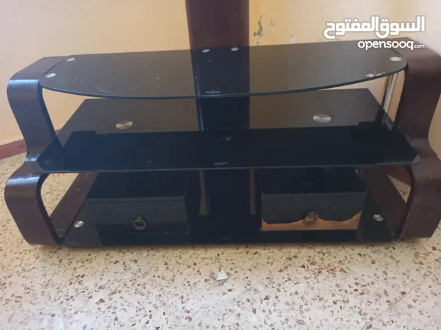 طاولة تلفزيون