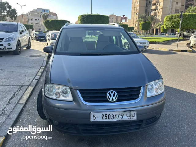 Used Volkswagen Touran in Tripoli