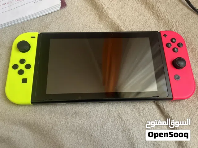 Nintendo switch Used (NO charger)/ نينتيندو سويتش مستعمل (بدون شاحن)