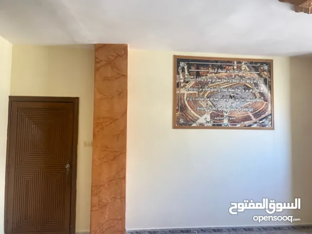 100 m2 2 Bedrooms Apartments for Rent in Zarqa Wadi Al Hajar