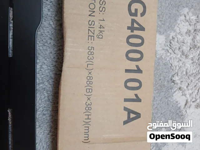 حامل شاشه على الحائط