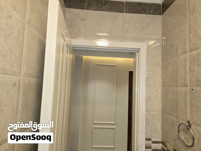 بيت قديم للبيع