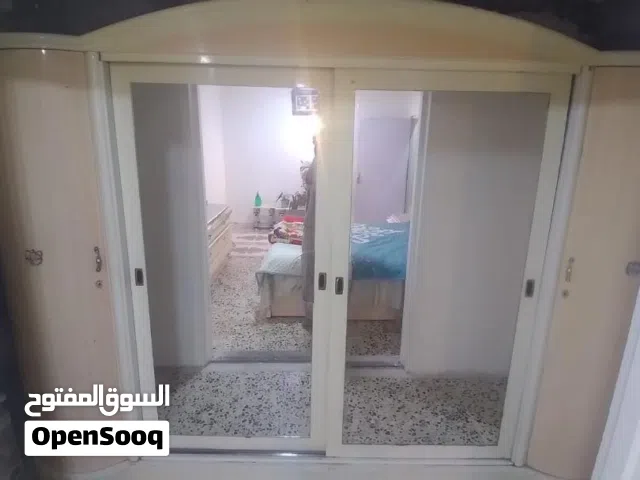 غرفه نوم كامله ونضيفه وقويه خسب كوتي وتقيل كلش  مديل مرتب والسعر مناسب