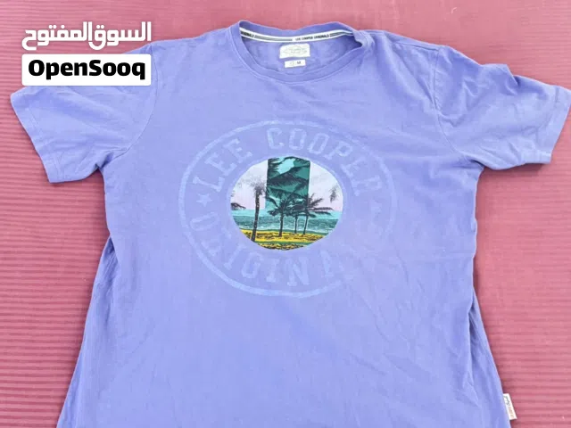 تيشيرت لافندر مستعمل مقاس M (ملابس)