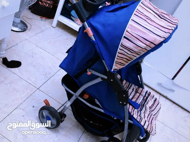 تريد تشتري عربة اطفال جميله جدا