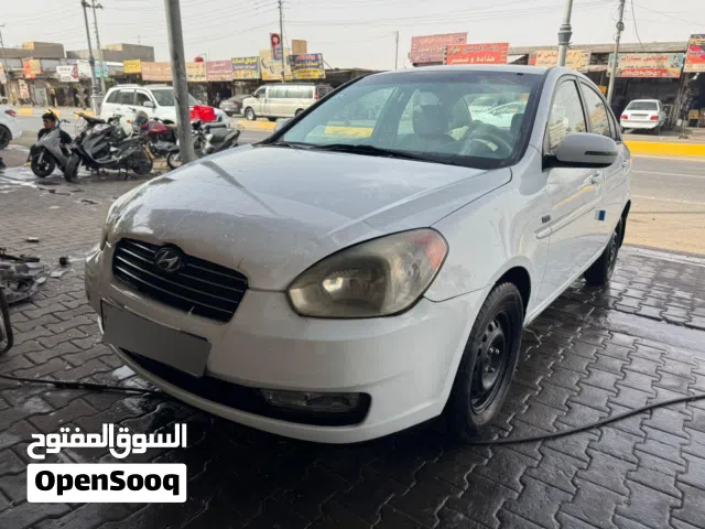 2011 هيونداي اكسنت GL