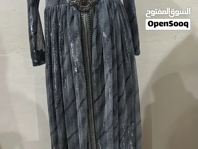 ملابس دراريع وفساتين وبدل انتاج مشغل مصممه كويتيه خامات ممتازه وتصميم انيق