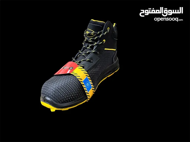 46 Casual Shoes in Jafra