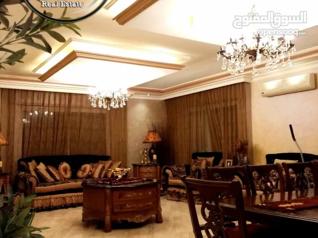 260 m2 4 Bedrooms Apartments for Sale in Amman Tla' Ali