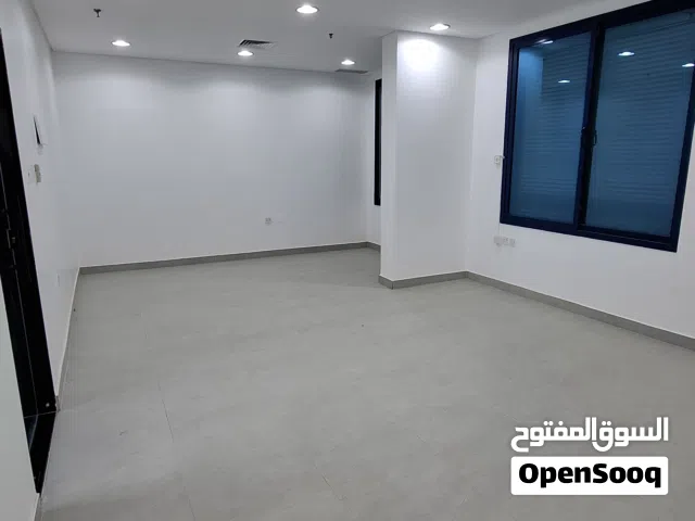 مكاتب للايجار في الفروانيـــة مع 3 شهــــــــــور مجانــــــــــــاً