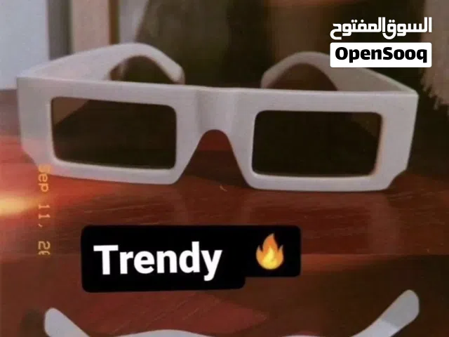 نظارة بيضاء