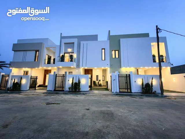 320 m2 4 Bedrooms Villa for Sale in Tripoli Al-Serraj
